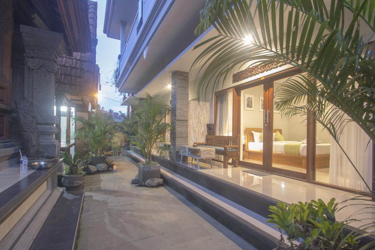 Nang Ade House Hotel Ubud  Exterior photo