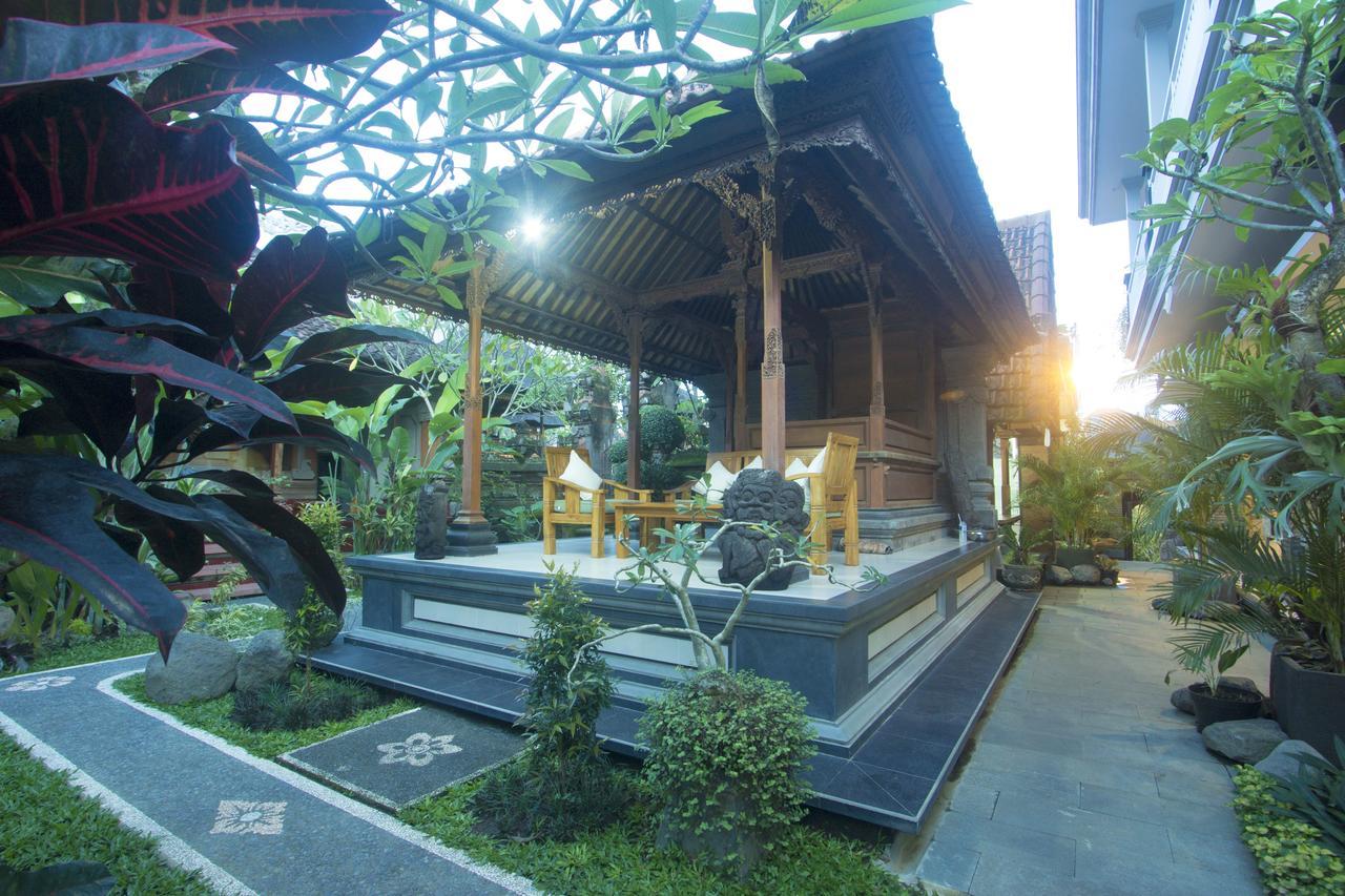 Nang Ade House Hotel Ubud  Exterior photo