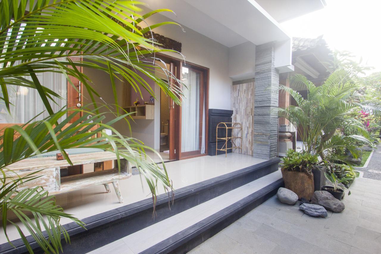 Nang Ade House Hotel Ubud  Exterior photo